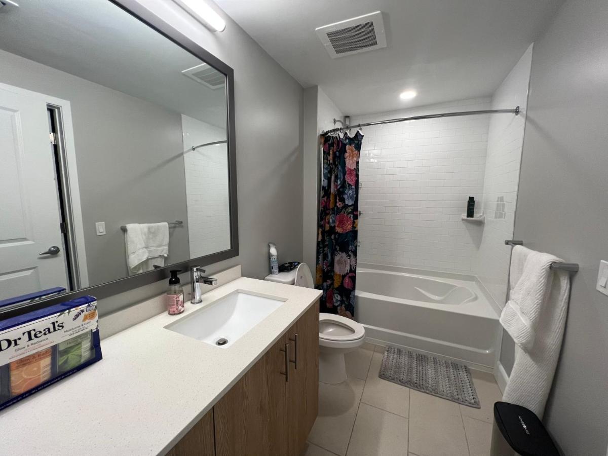 Upscale 2-Bedroom Condo Balcony And Pool View & Luxury Amenities In Miami-Doral, Mins To Miami Intl Экстерьер фото